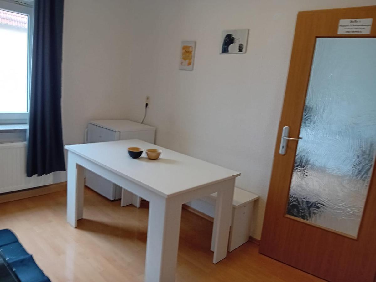 Stellas Monteurwohnungen Werdau Bagian luar foto
