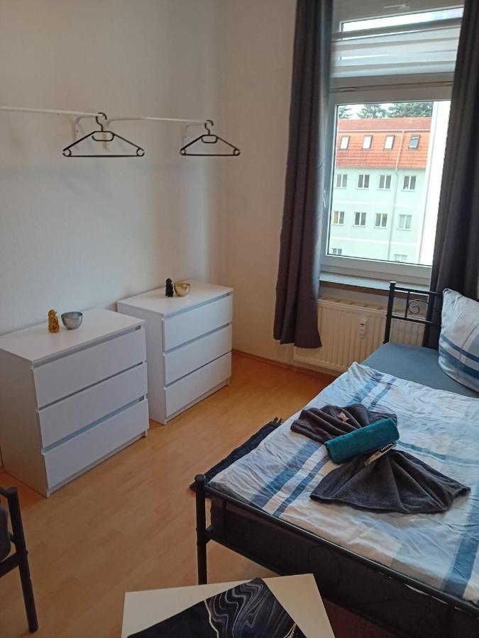 Stellas Monteurwohnungen Werdau Bagian luar foto